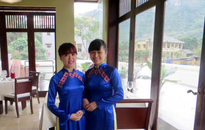 [-]​4[-]trong[-]1[-]tại[-]thác[-]Bản[-]Giốc